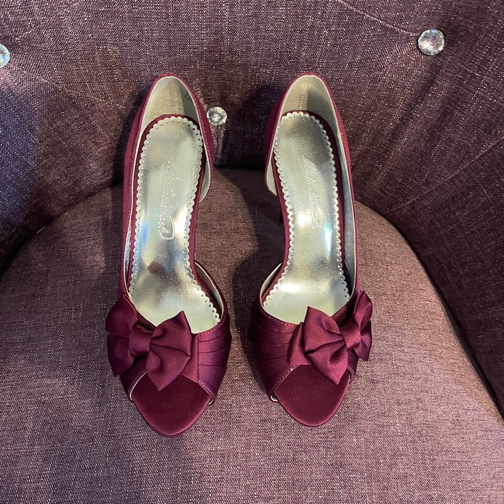 #272 Michaelangelo Satin Pump PeepToe Sz 6.5 Plum